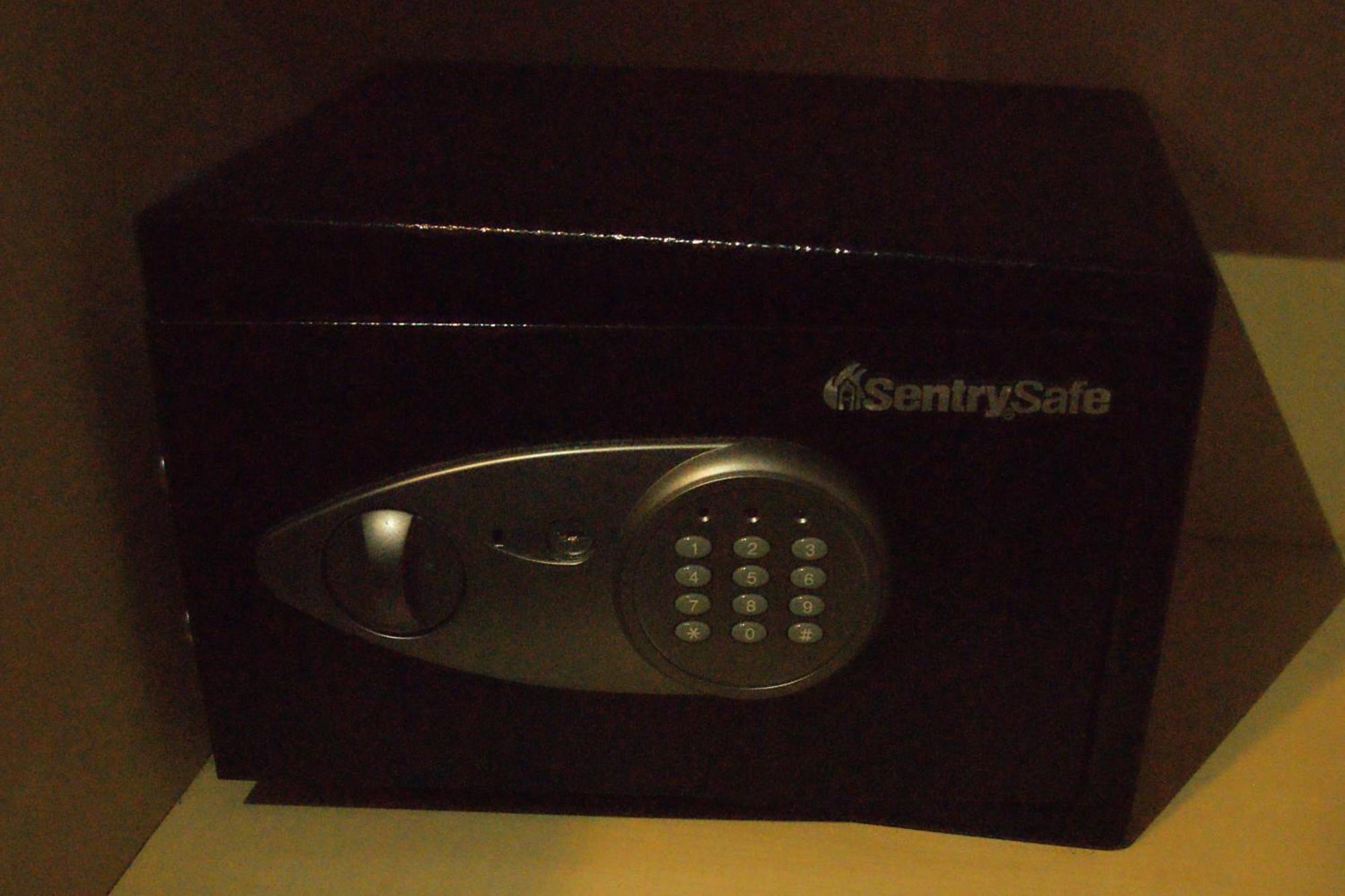 SNOOZE Deluxe Executive Queen,1228347704:JPEG