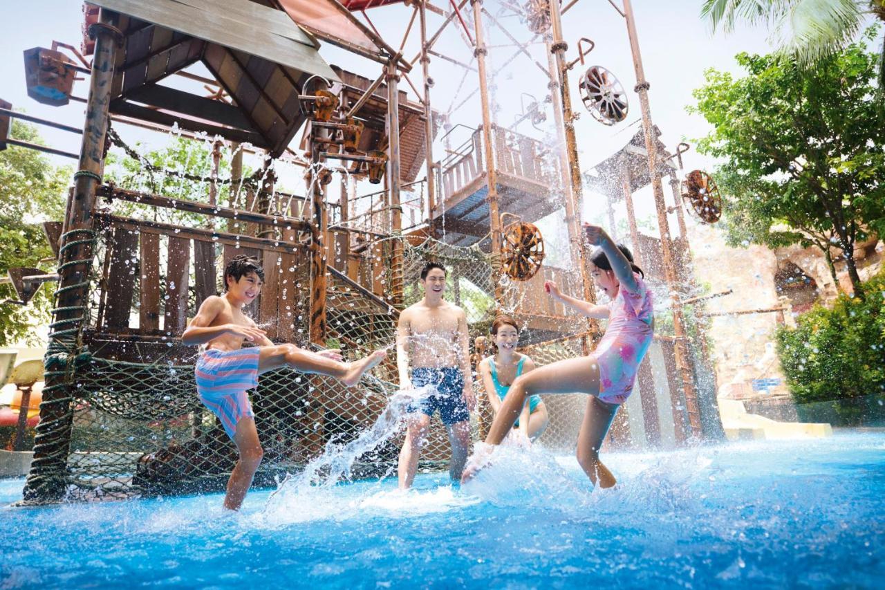 3D2N Waves of Fun Package - Deluxe Room with complimentary One-Day Tickets for 2 Adults to Adventure Cove Waterpark,1498772602:JPEG