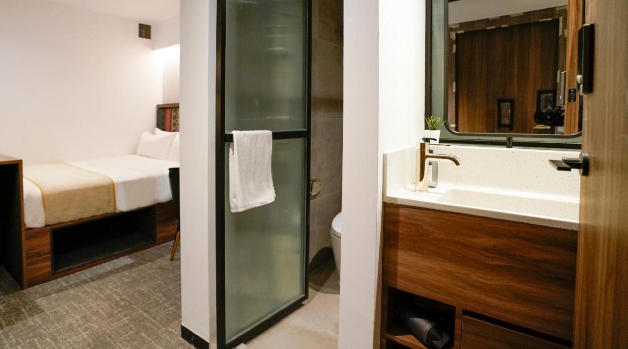 Double Room, DAYUSE, 9hrs: 9AM-6PM
