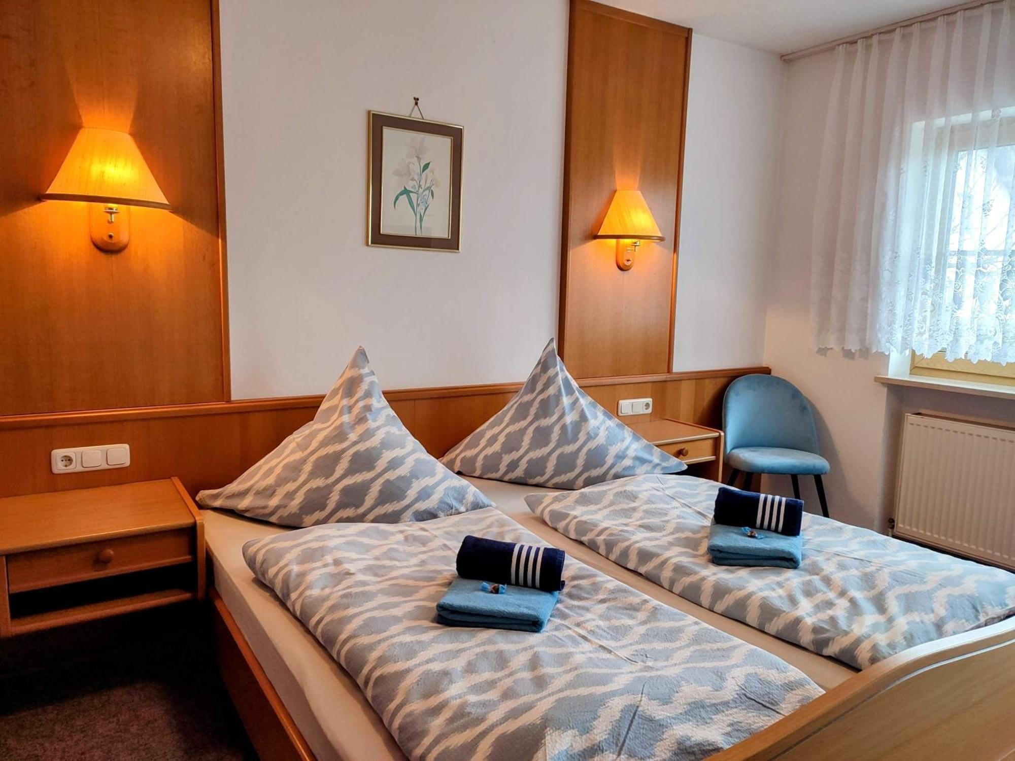 Single Space Pod Mixed Dormitory