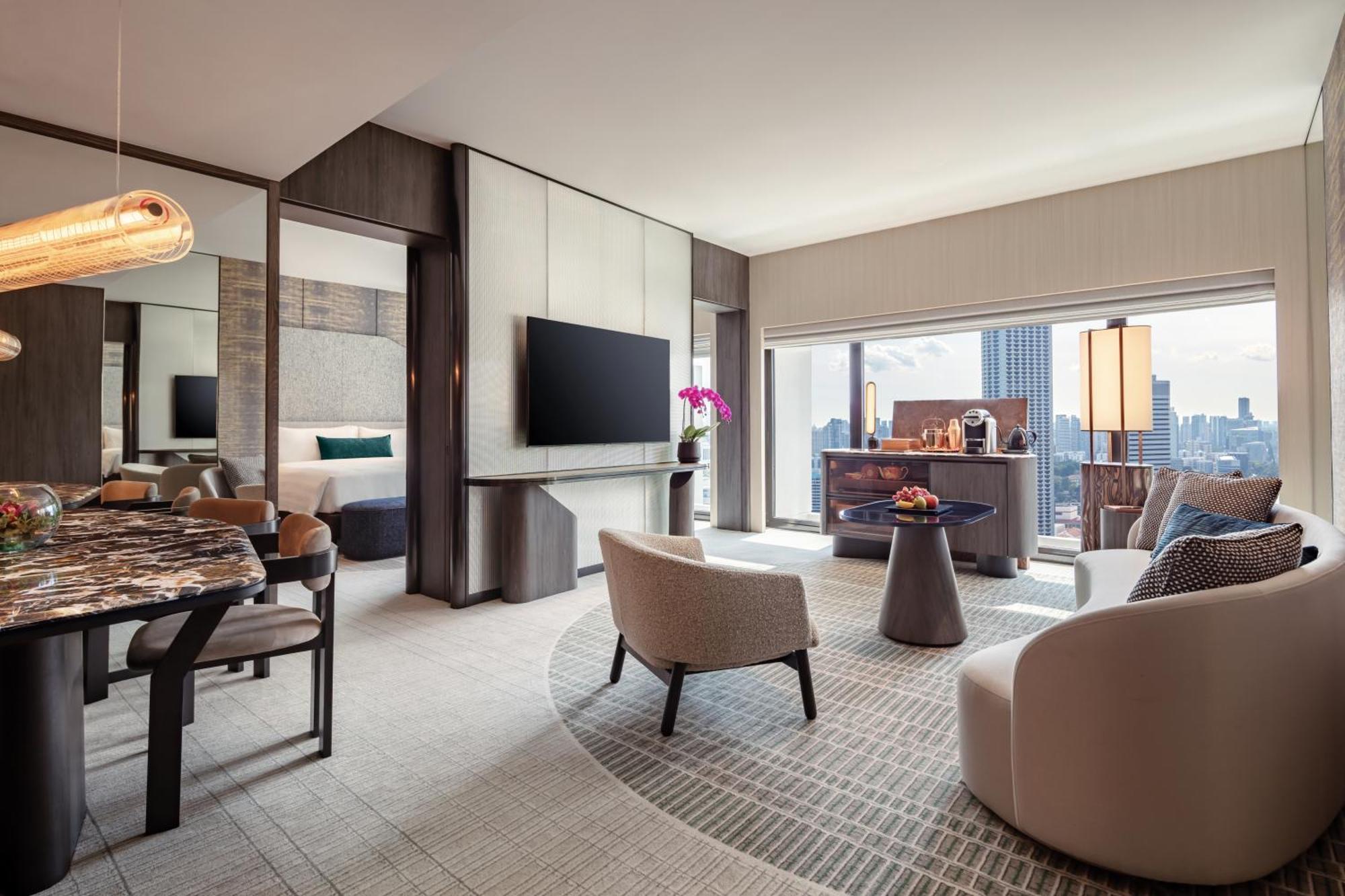 Skyline Suite, City View, Lounge Access, High Floor