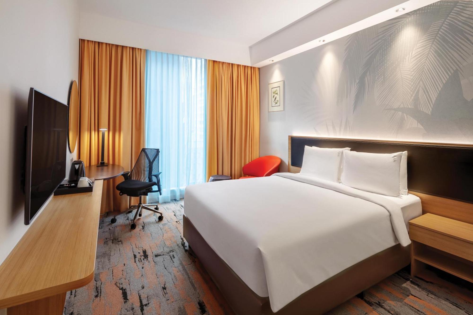 Standard Queen Room - Free Breakfast