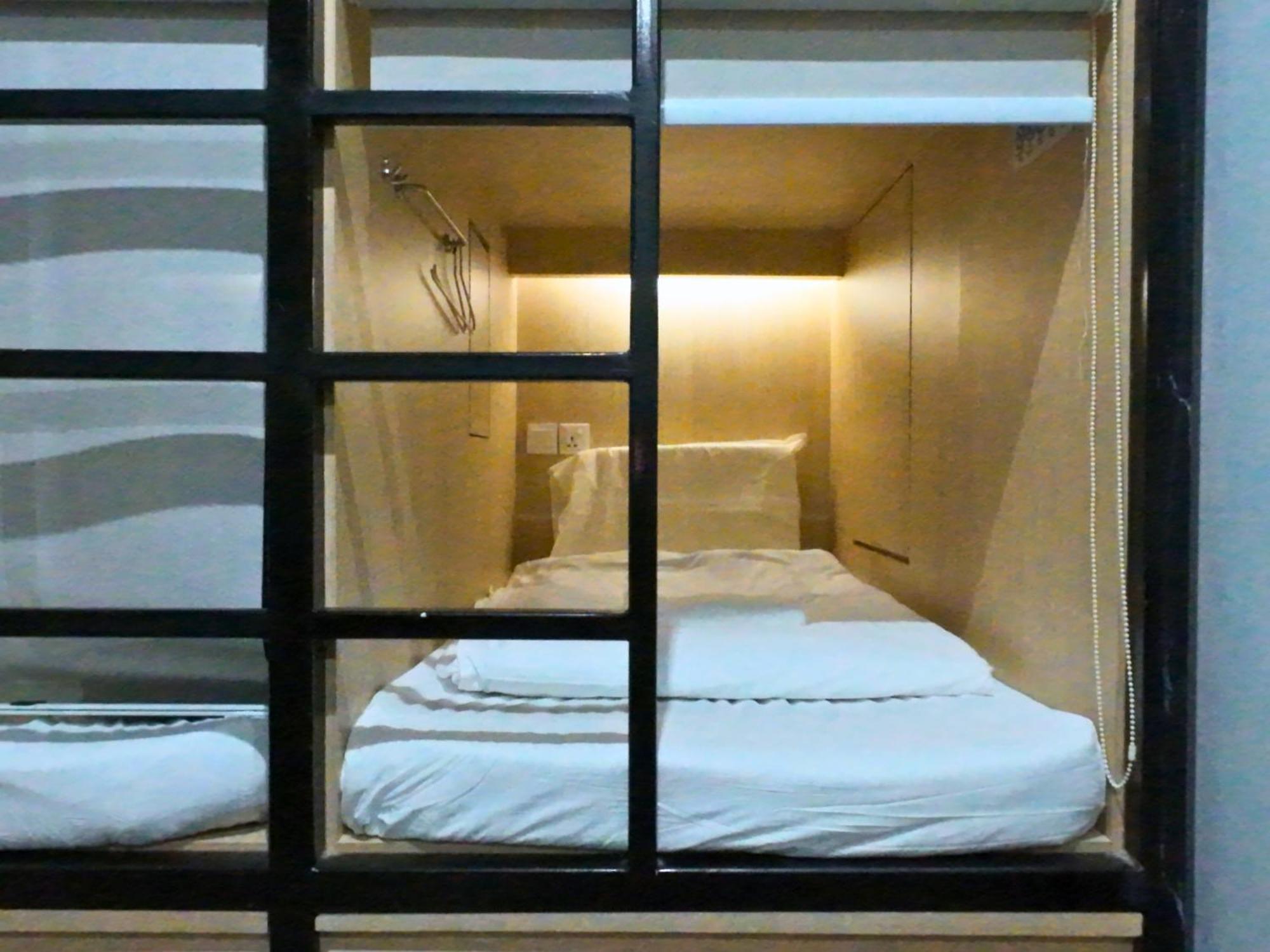 Bunk Bed in Mixed Dormitory Room