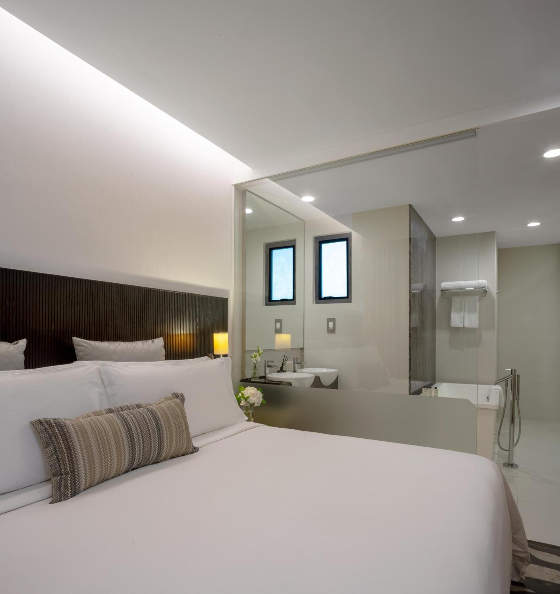 Deluxe Two-Bedroom Apartment