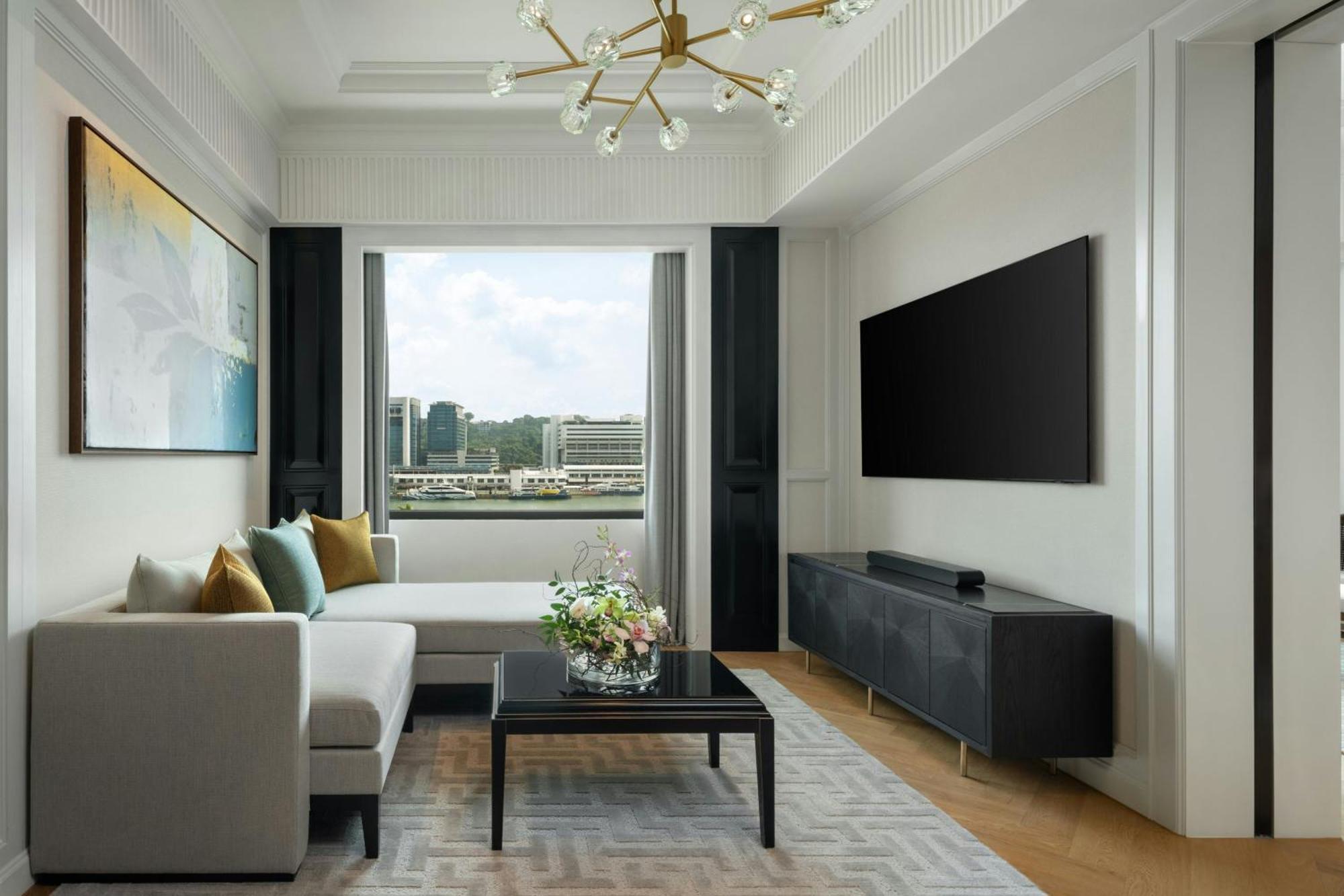 Deluxe King Suite,1742689890:JPEG