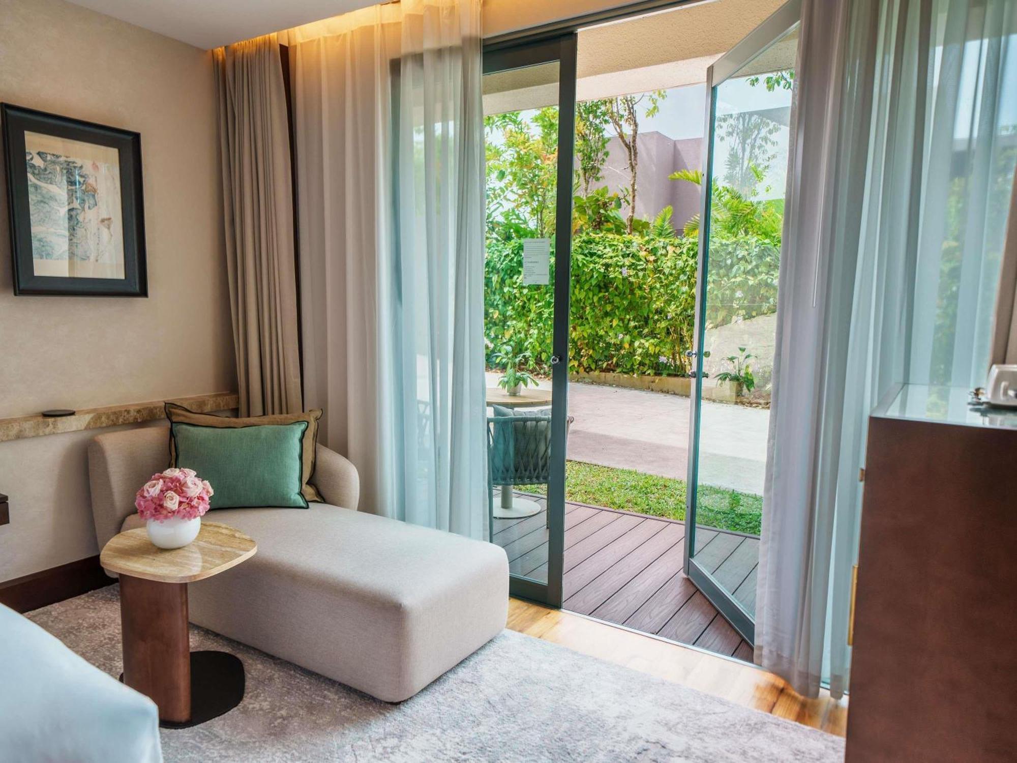 Signature King Room, 1 King Bed (Newly Refurbished)