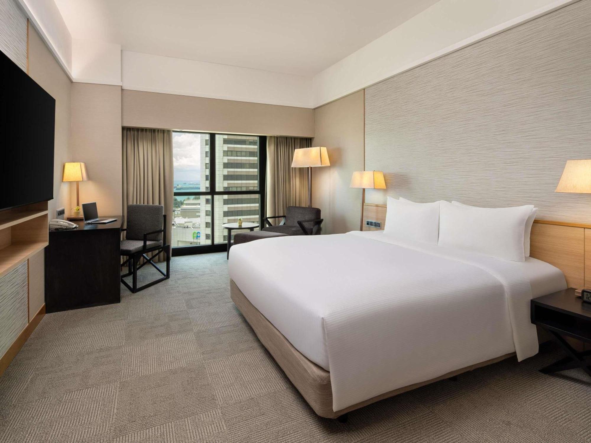 Deluxe Room 1 King Bed