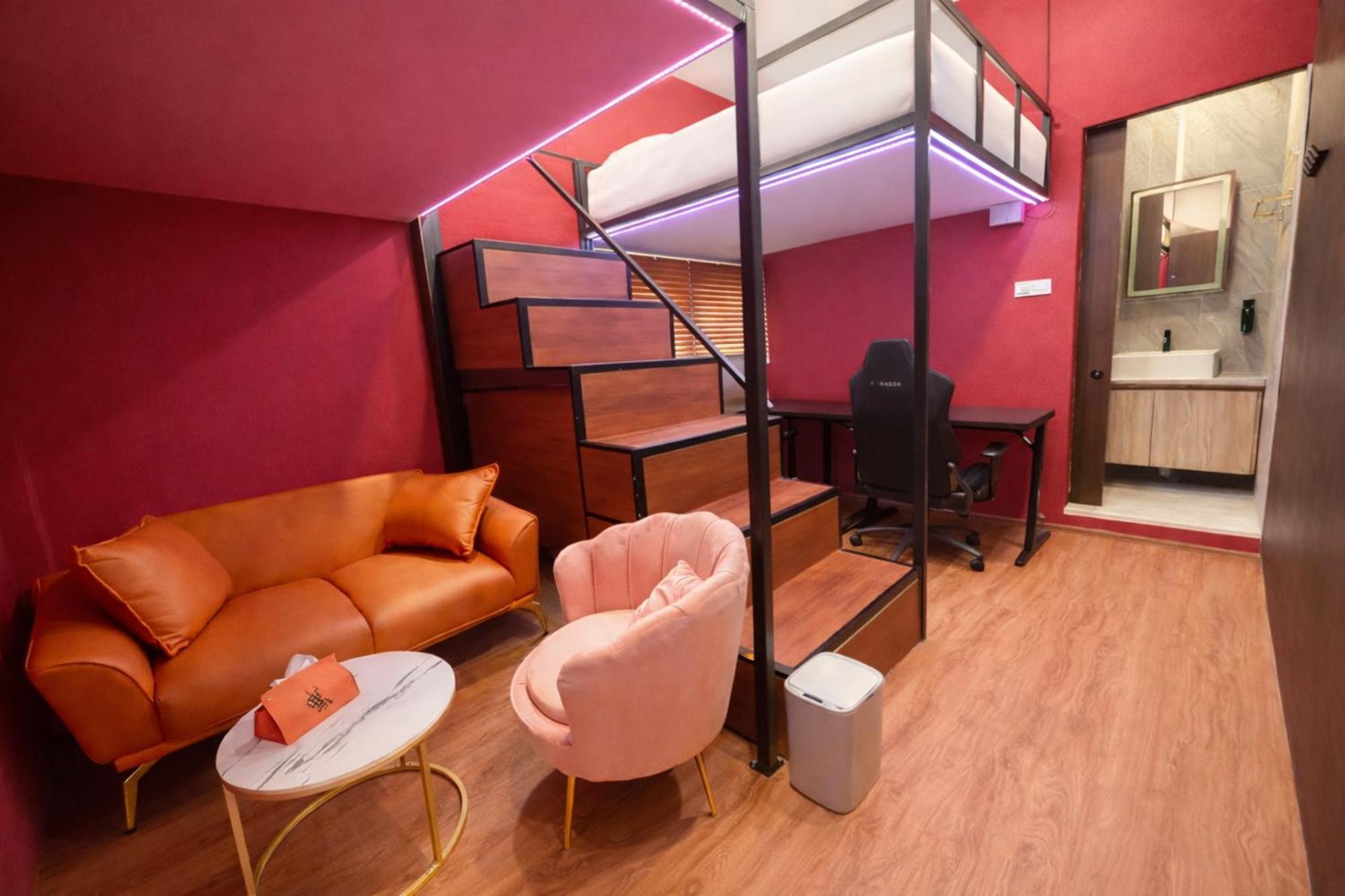 Deluxe Family, Window, Private Bathroom