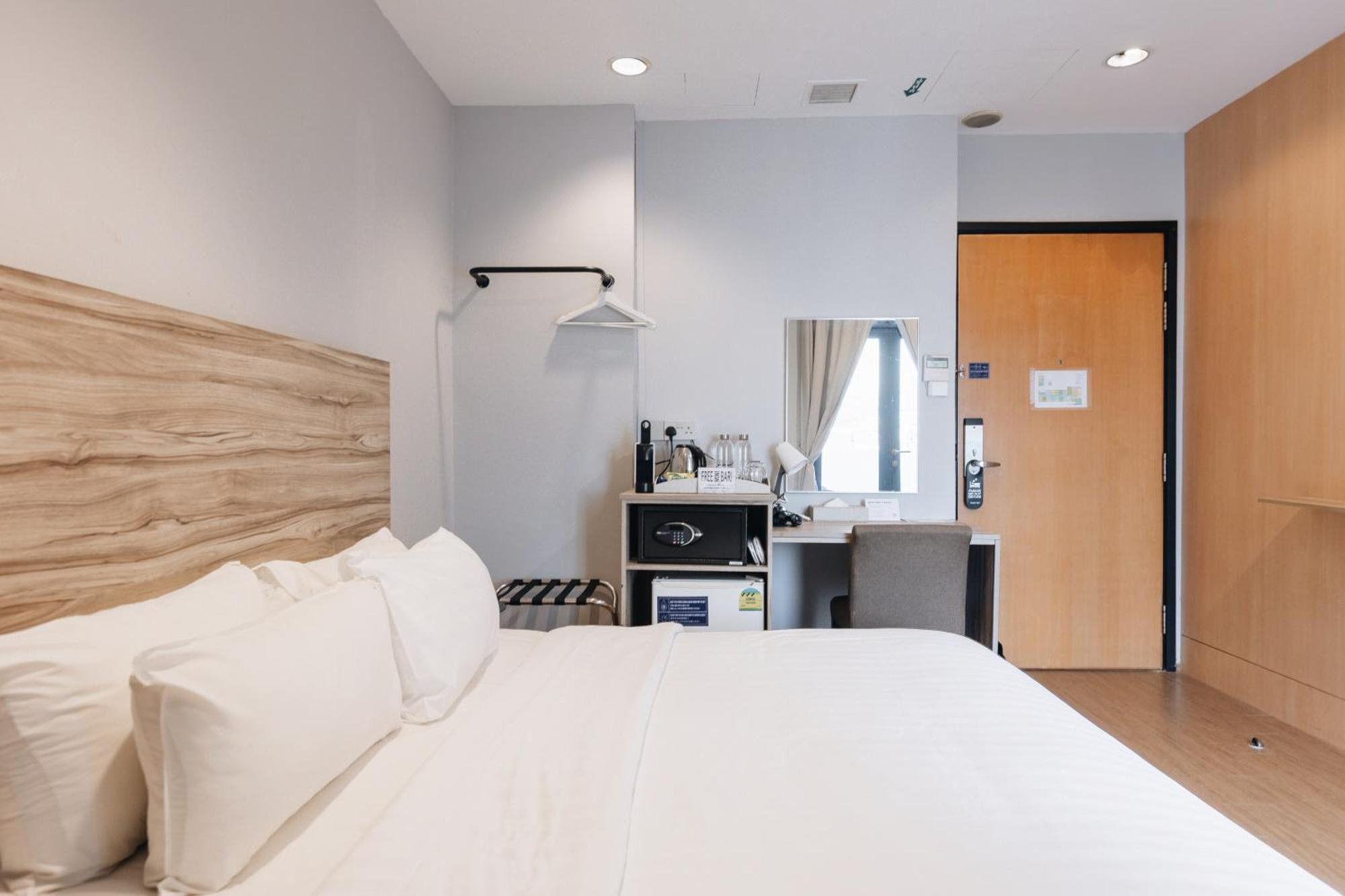 Deluxe King Room Balcony
