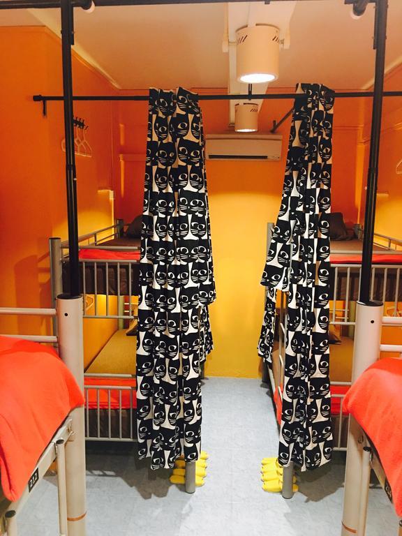 Standard bed 6 beds mixed dormitory