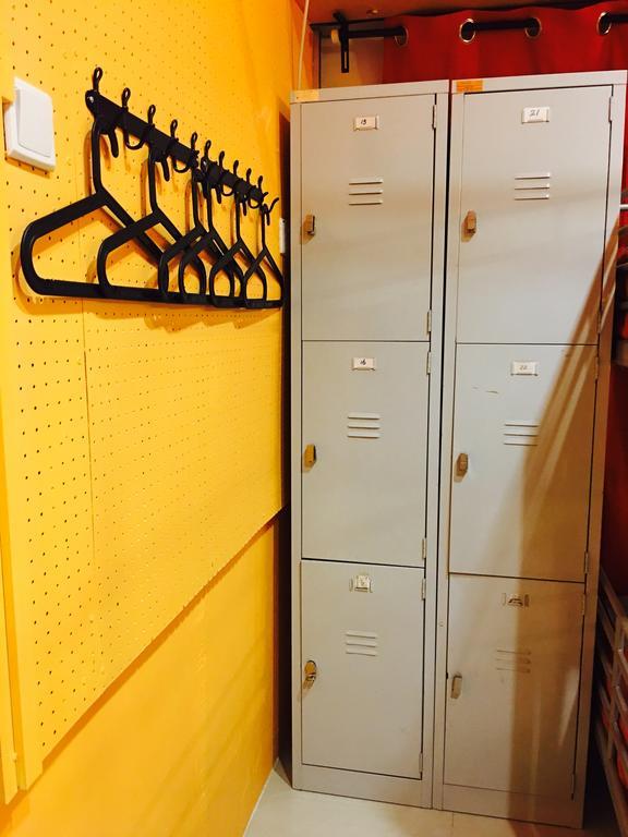 Standard bed 6 beds mixed dormitory