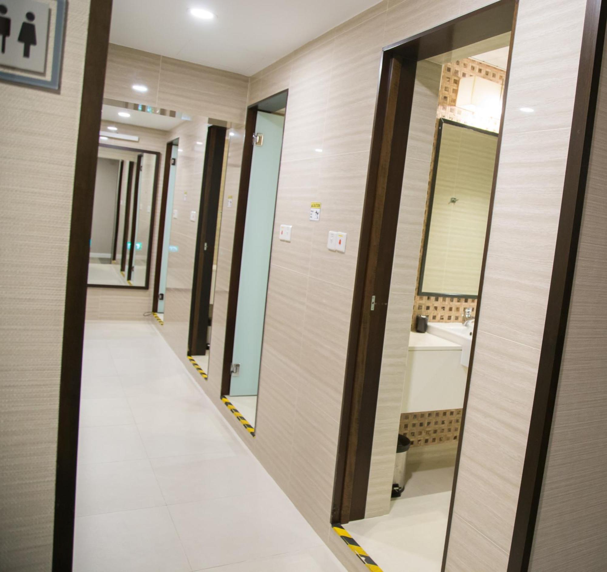 Single Room with Shared Bathroom (12 Hours Usage)