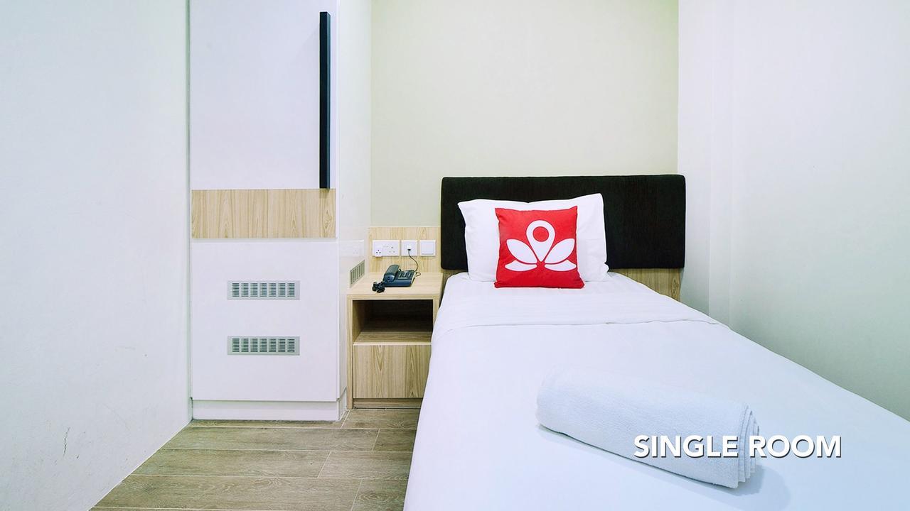 Standard Single Room No Window,542987832:JPEG