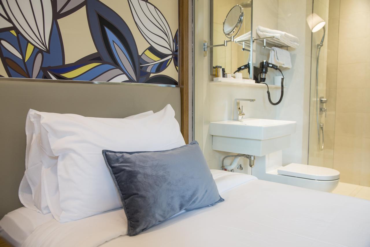 Quarto Deluxe com 2 Camas de Solteiro