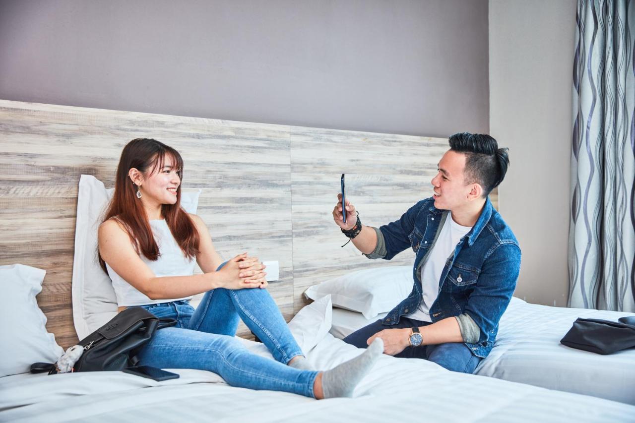 Deluxe Triple Room with One Double Bed and One Single Bed,934012705:JPEG