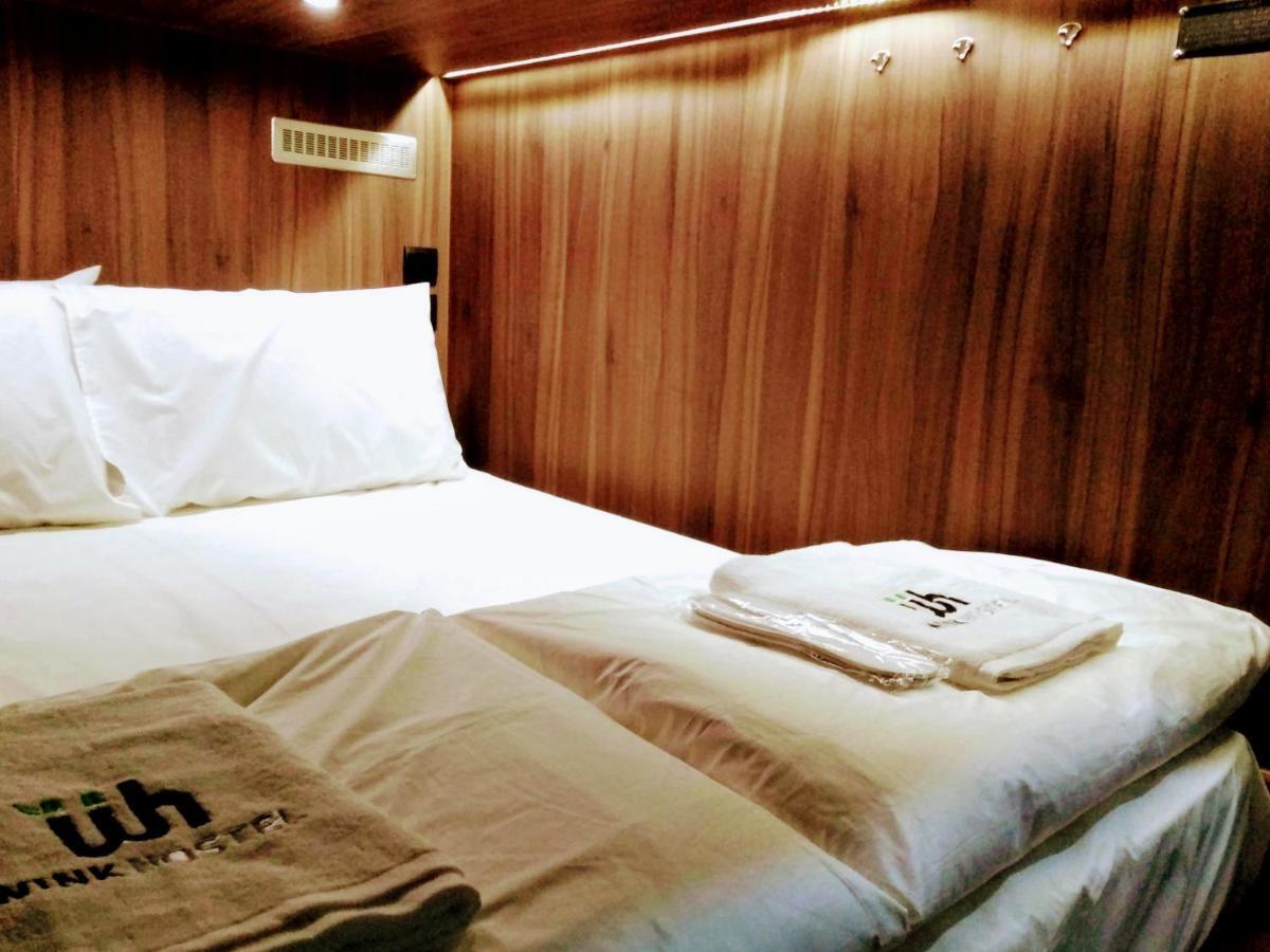 1 Double Pod 4 Pods Mixed Room