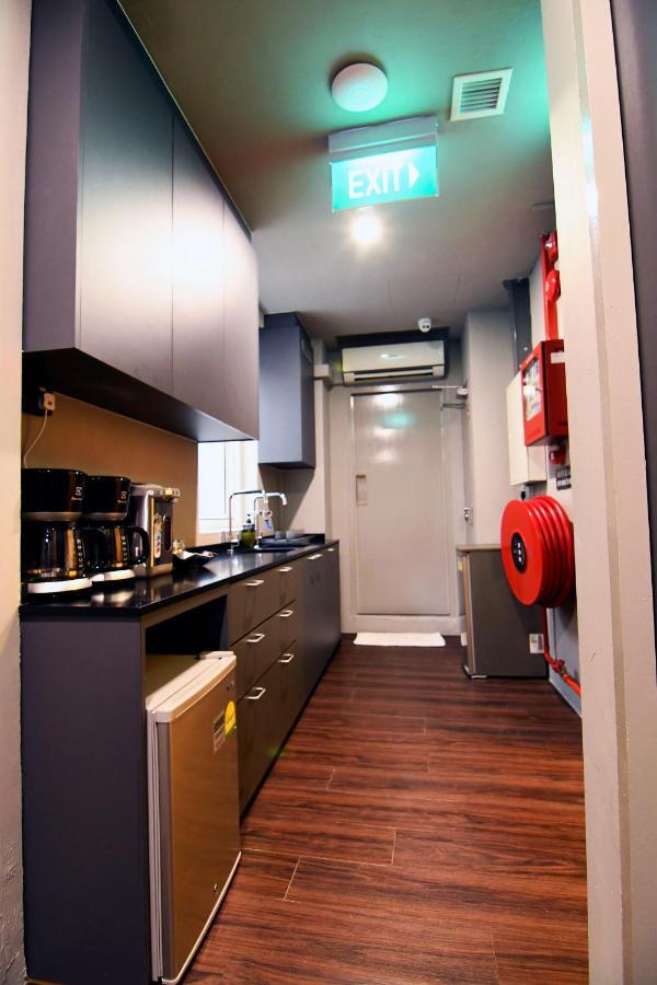 1 Single Pod 12 Pods Mixed Room