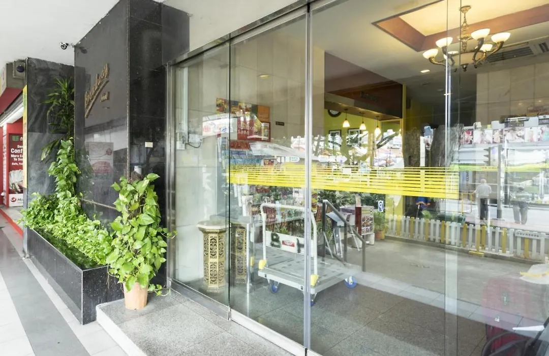 L Hotel At Broadway-1