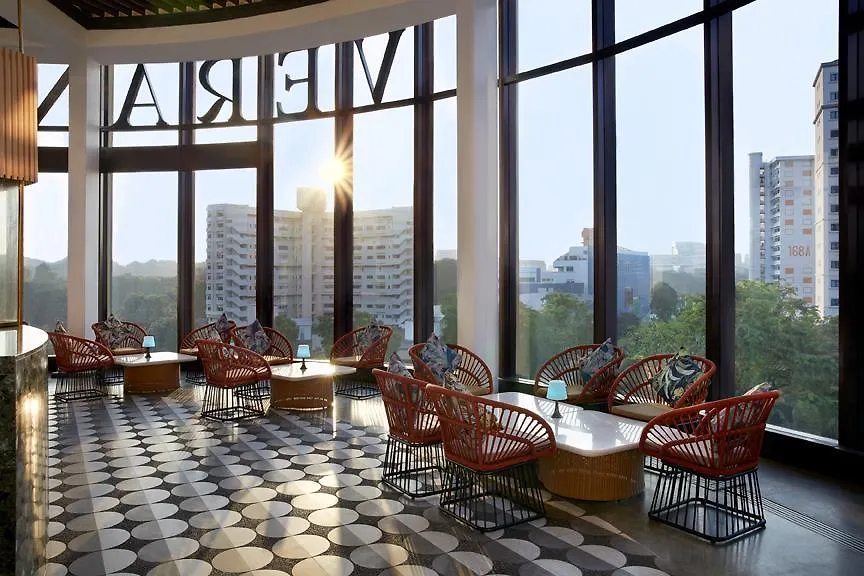 Momentus Hotel Alexandra-1