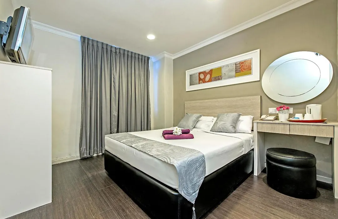 Hotel 81 Lucky-1