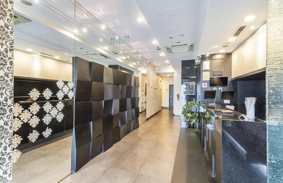 Hotel 81 Kovan-1