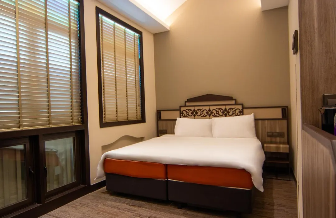 Aqueen Prestige Hotel Lavender-1