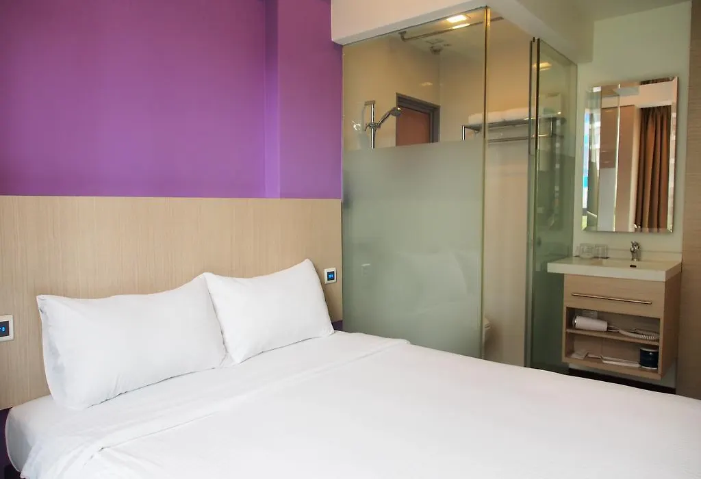 Aqueen Hotel Balestier-1