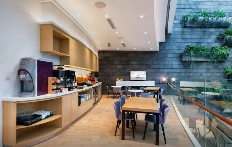 Yotelair Singapore Changi Airport At Jewel-1