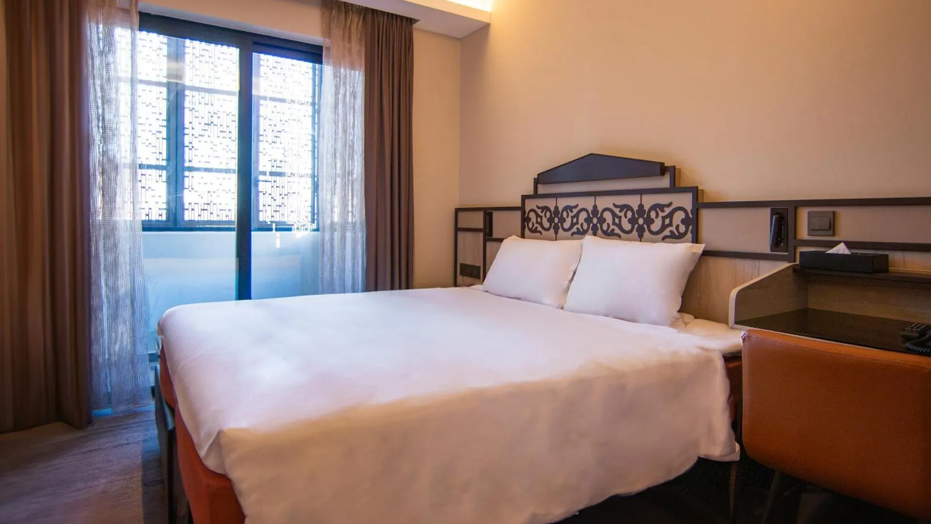 Aqueen Prestige Hotel Lavender Singapore: 4 star Hotel with a Minimum ...