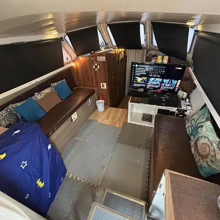 Sweet Elegant Boat Home @ Marina Waterfront-2