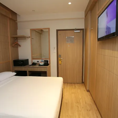 Hotel 81 Premier Star-3