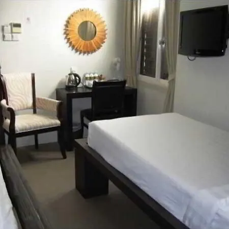 Santa Grand Hotel Little India-3