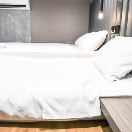 Recharge Residences Studio Apartment & Suites-2