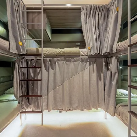 Thad'S Boutique Hostel-3